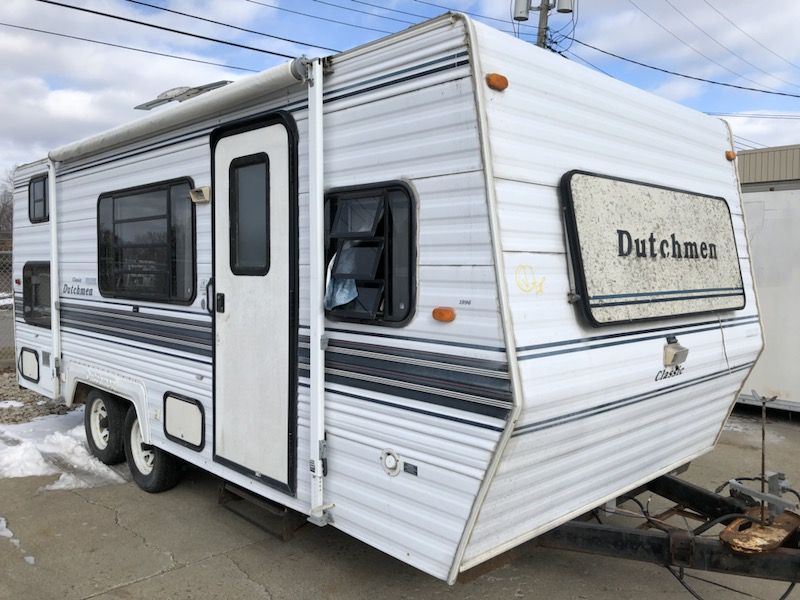 1996 Dutchman classic 22 ft travel trailer needs floor, roof and ceiling work