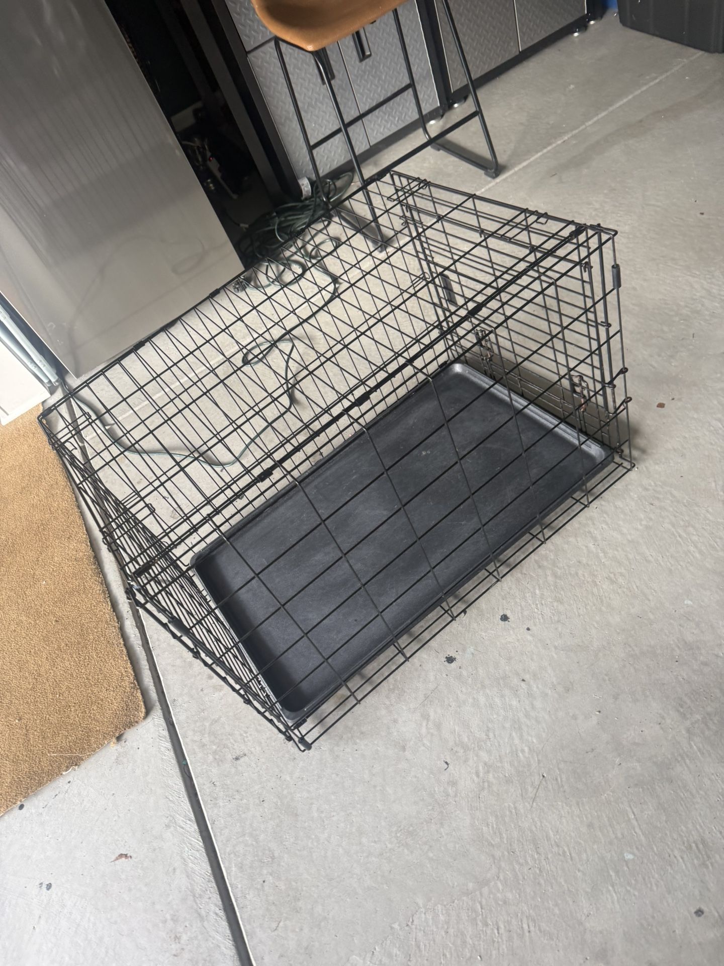 Medium/large Collapsing Dog Crate