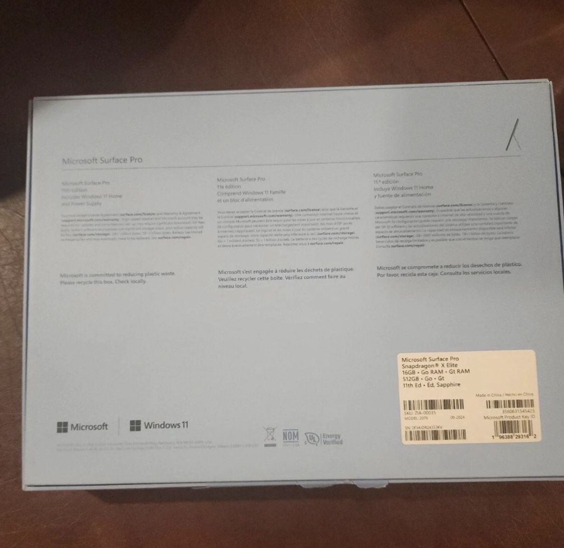 Microsoft surface pro copilot + PC 13” Oled snapdragon X elite 16gb 512gb 11th edition