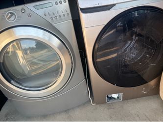 Washer and gas dryer