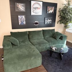 Dark green soft sofa couch (4 months old) not attached moveable pieces