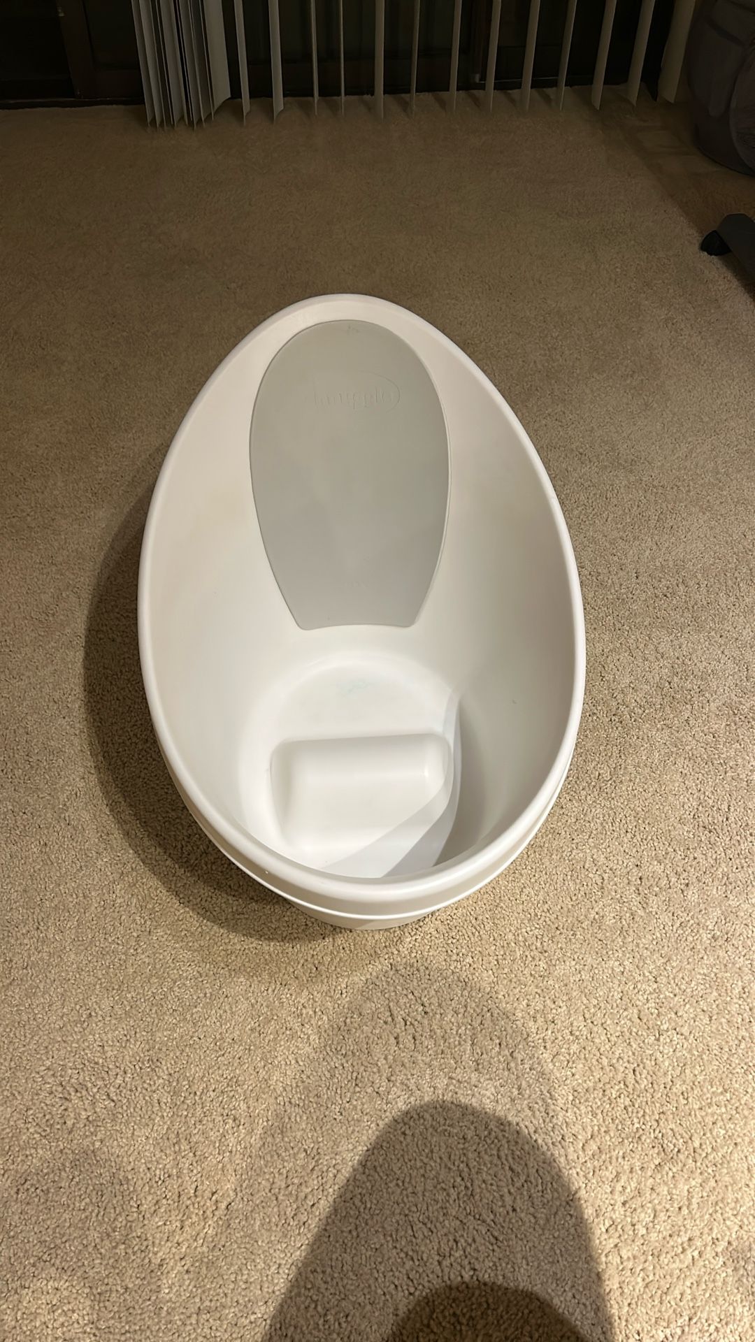 Shnuggle Baby Bath Tub