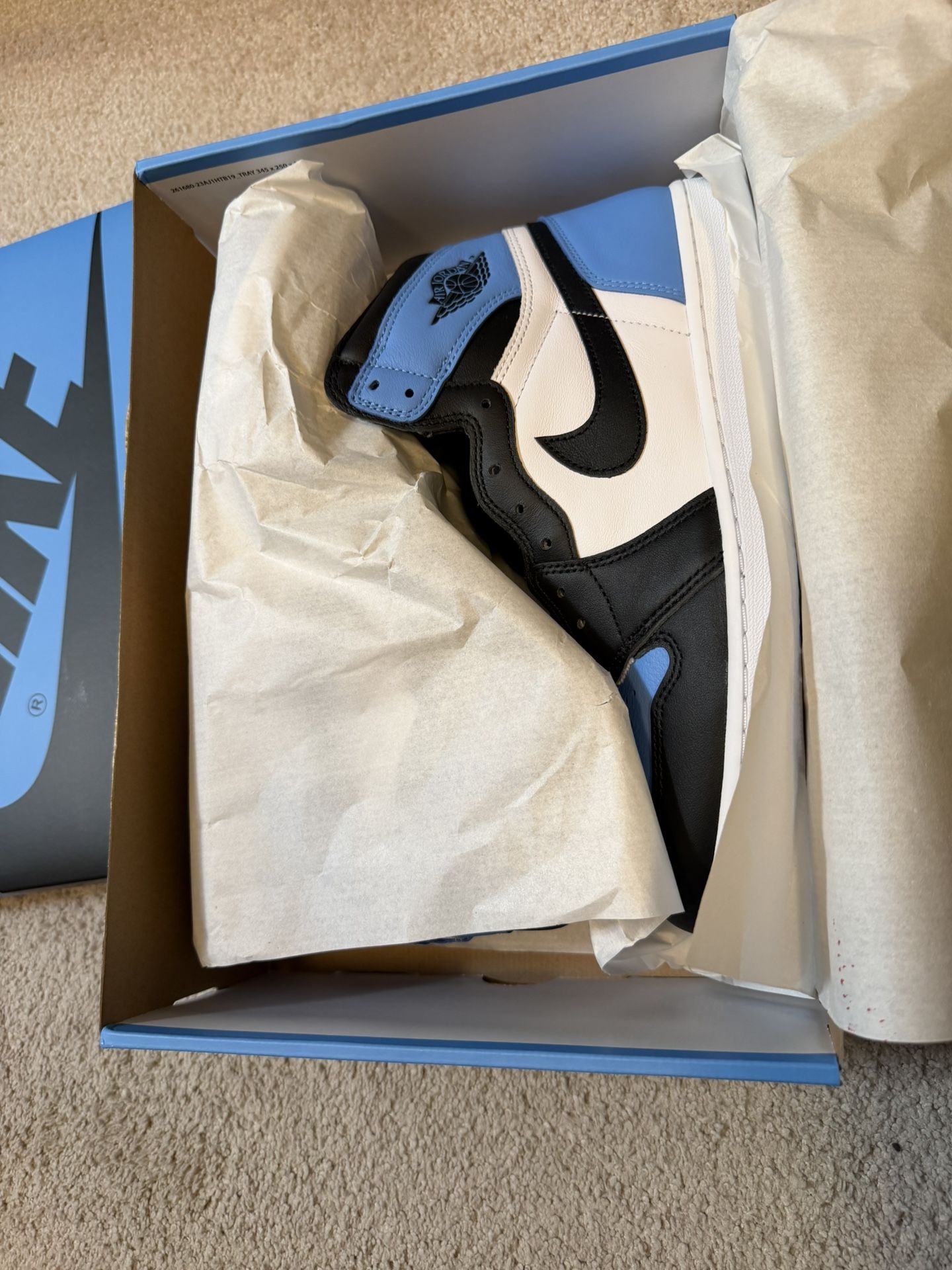 Nike Jordan 1 Retro High OG Carolina Sz 12