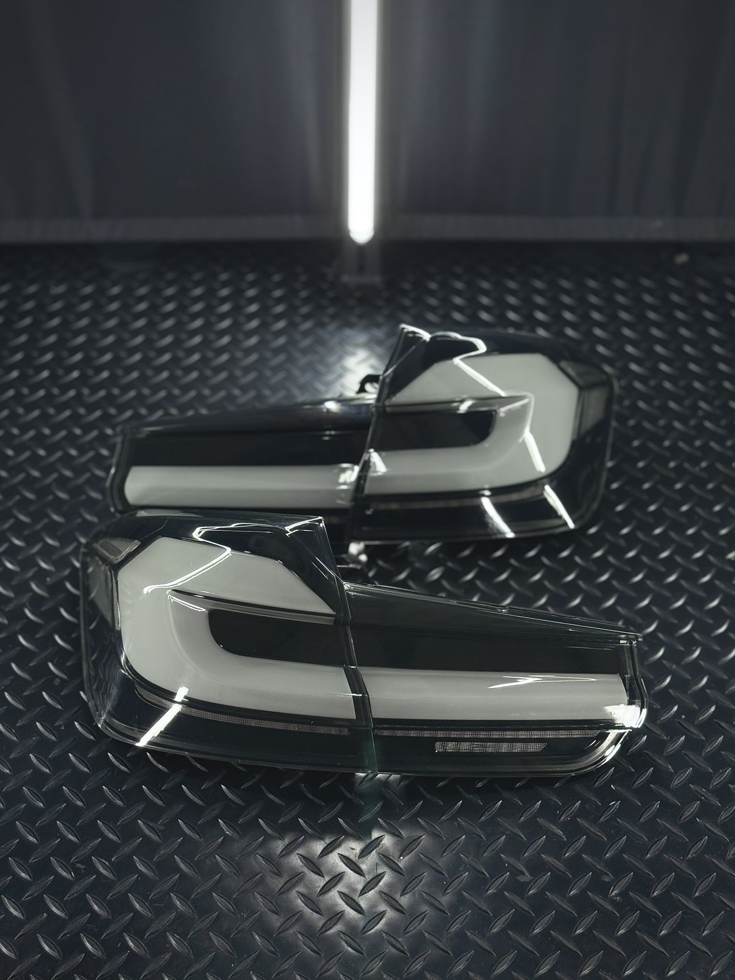 F80 M3 & F30 3 Series G30-Style Sequential LED Clear Taillights (2012–2018)