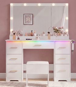 Vanity Desk with lights