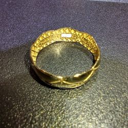 Authentic Chanel Ring 18k Gold  (Size 6)