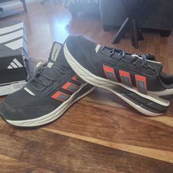 Men's Adidas Size 13