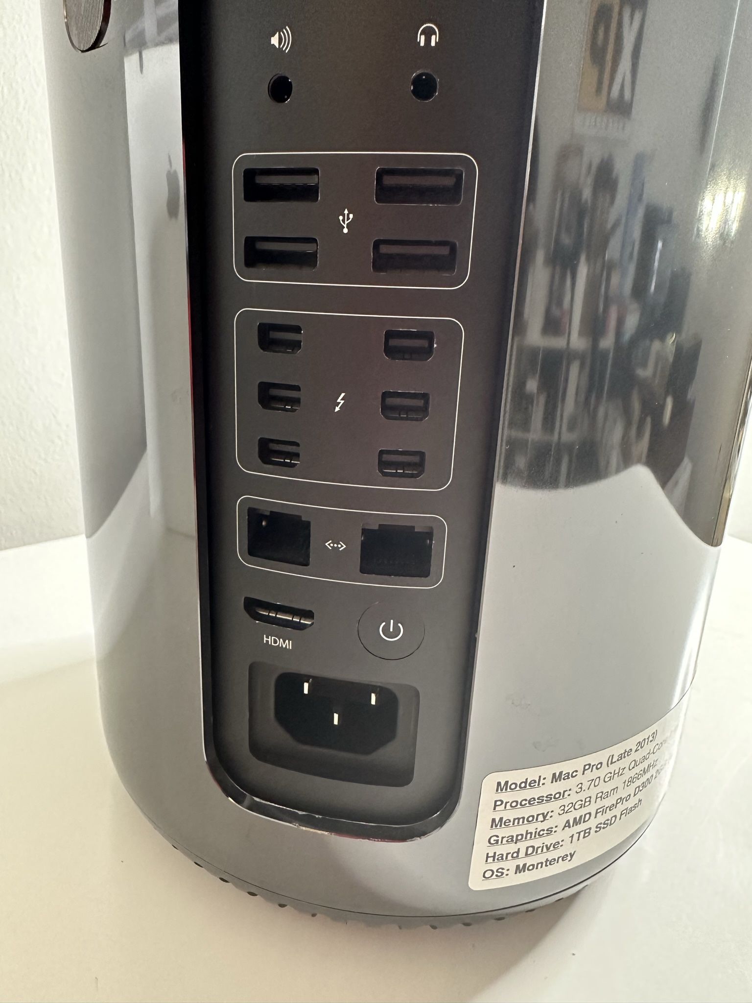 Apple Mac Pro ME253J/A Late 2013 32GB HDD 1TB OS12.6.3 Macintosh