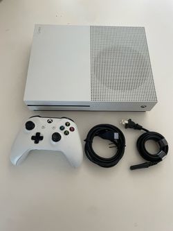 Xbox One S, controllers