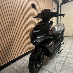 49 CC BRAND NEW SCOOTER 