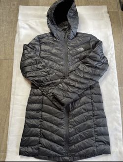 The North Face Women Long Jacket Size: Large Color: Black