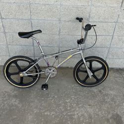 1985 GT Pro Performer Bmx Original Owner!!!