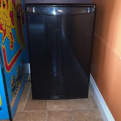 Mini Refrigerator 