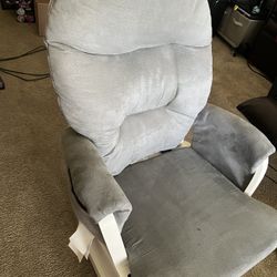 Rocking Chair – Preowned, Great Condition