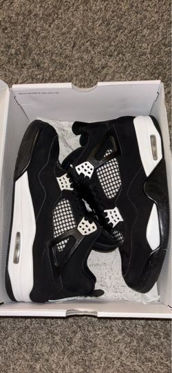 Jordan 4 Retro - ‘White Thunder’ Size 9 Used