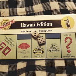 Vintage Hawaii Edition Monopoly 