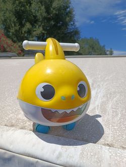 Baby shark car