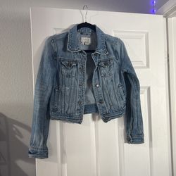 Womena Jean Jacket (s)