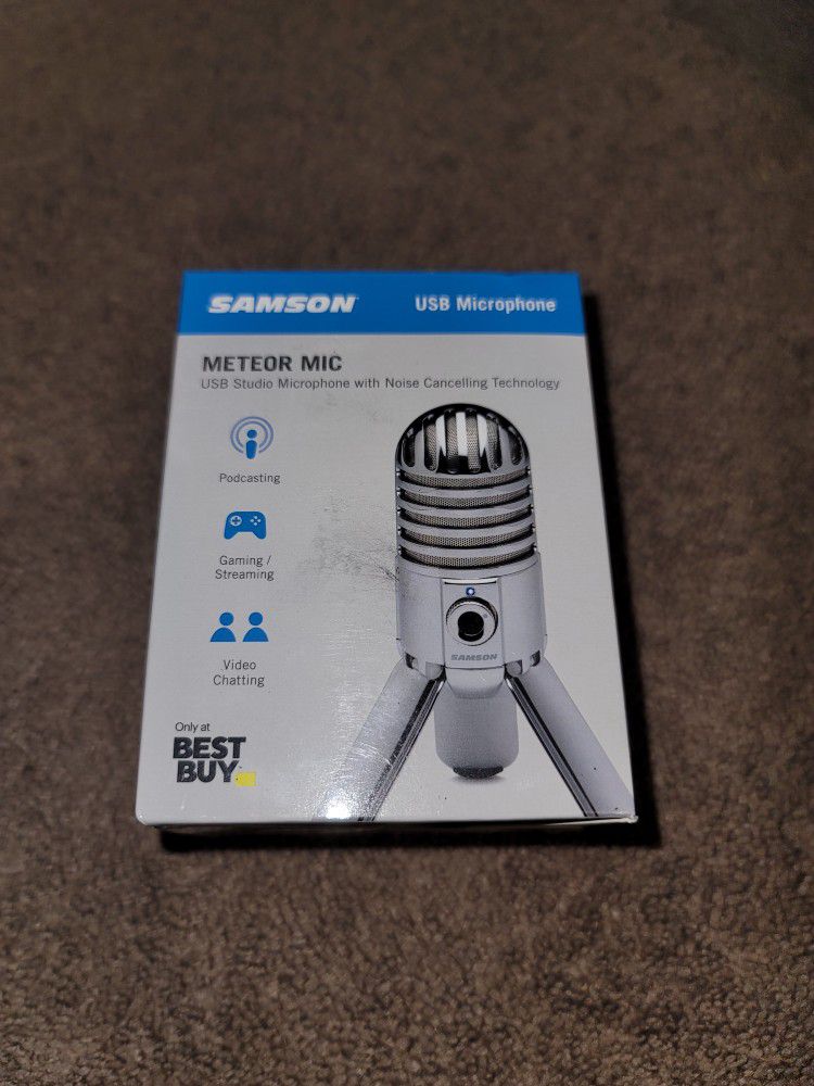 Samson USB Meteor Microphone for Podcast, Gaming, and Video Chatting