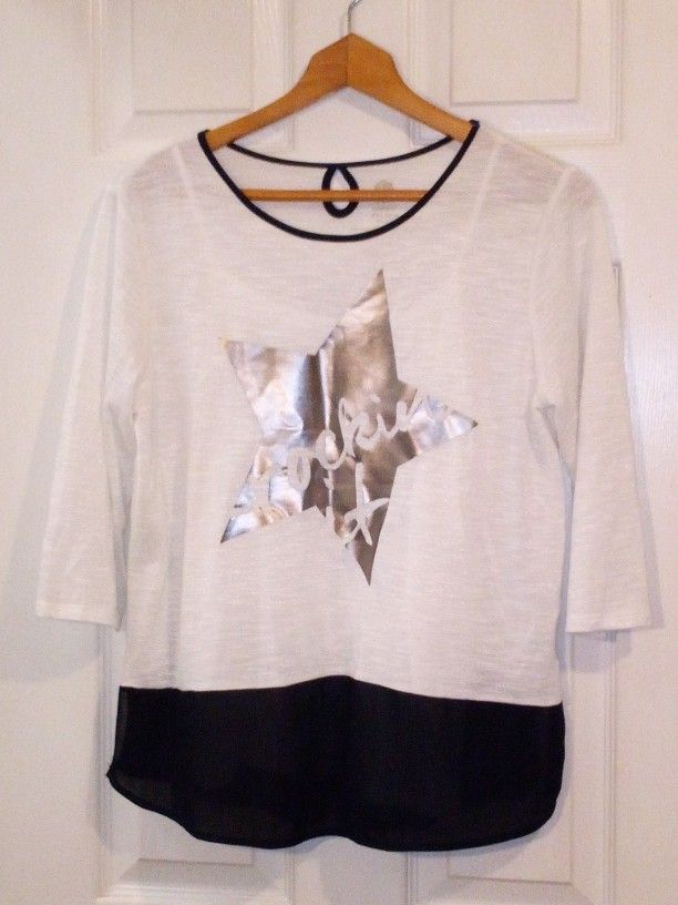 Total Girl Rocking It White Shiny Top Size XXL 20 1/2" Plus