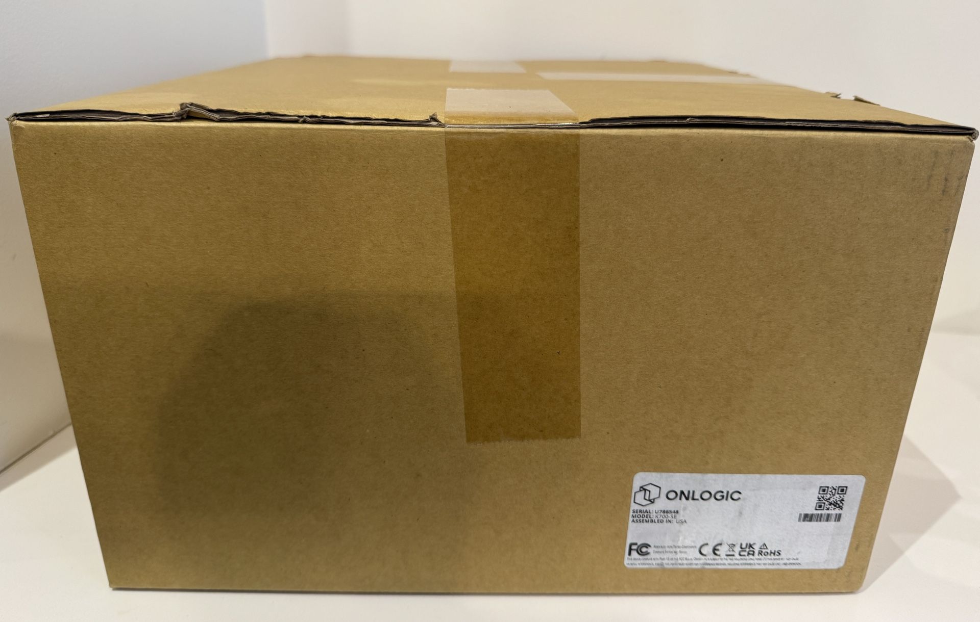 Description The Karbon 700-SE-2 High-Performance Rugged Edge Computer brings power, reliability, and connectivity to industrial edge deployments. High