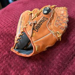 Spalding 42-366 Left Hand Baseball Glove