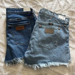 New Women’s Wrangler Ripped Shorts
