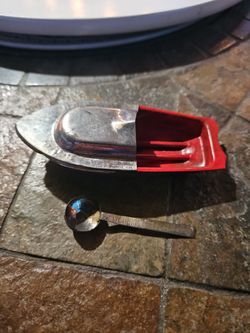 Putt putt boat candle powered metal boat