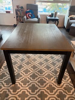 Dining Table and Chairs (4)