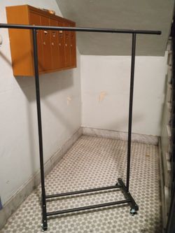 Clothes rack