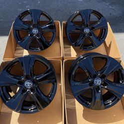 18” Toyota Highlander OEM Wheels Gloss Black