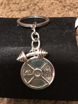 Steinless steel barbell and weight plate keychain