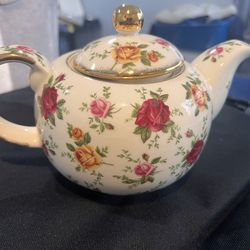 Royal Albert Teapot and Lid