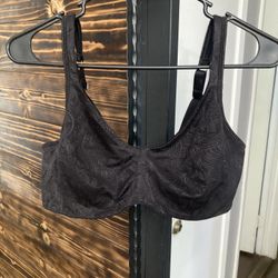 Woman’s Bra Size 38D