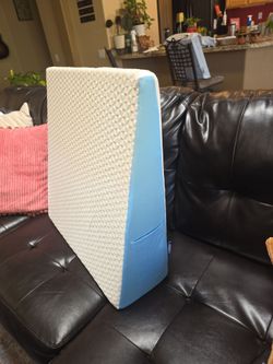 Memory foam wedge