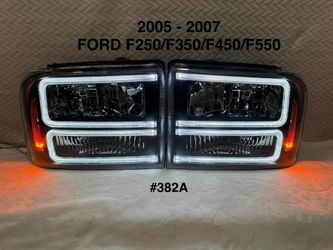 2005 To 2007 Ford F250 / F350 / F450 / F550 Super Duty Black Headlights LED Strip