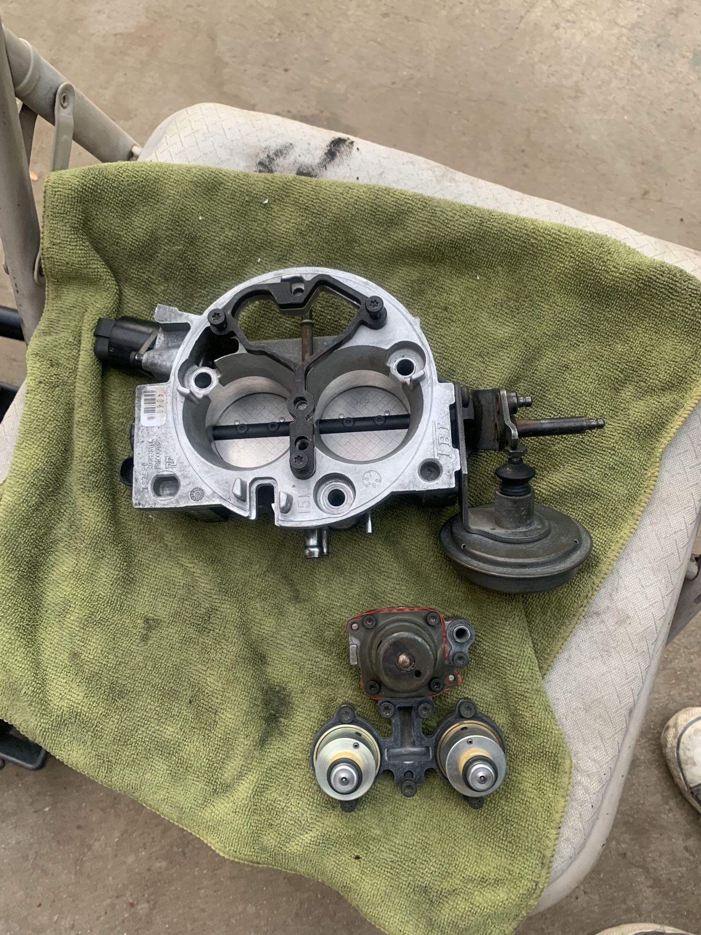 ROCHESTER GM 7.4/454 TBI Throttle Body 2" BORE 17094060