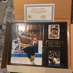 Mario Lemieux signed plaque