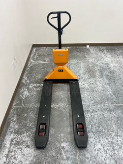 Uline Scaled Lift Truck H-1679