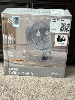 New In Box BabyBond Baby Rocker