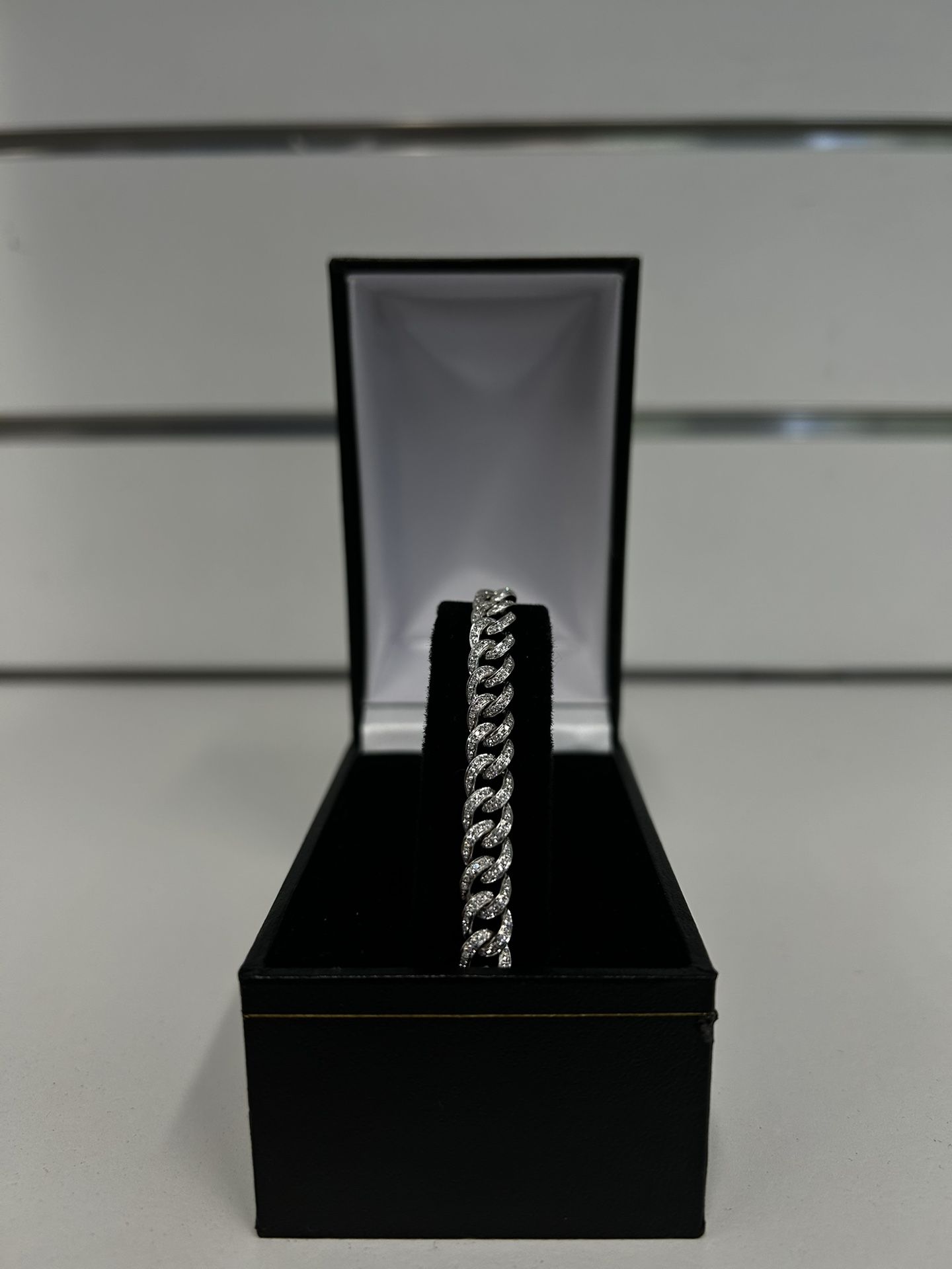 14kt Diamond Curb Bracelet