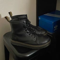 Dr.Marten Boots