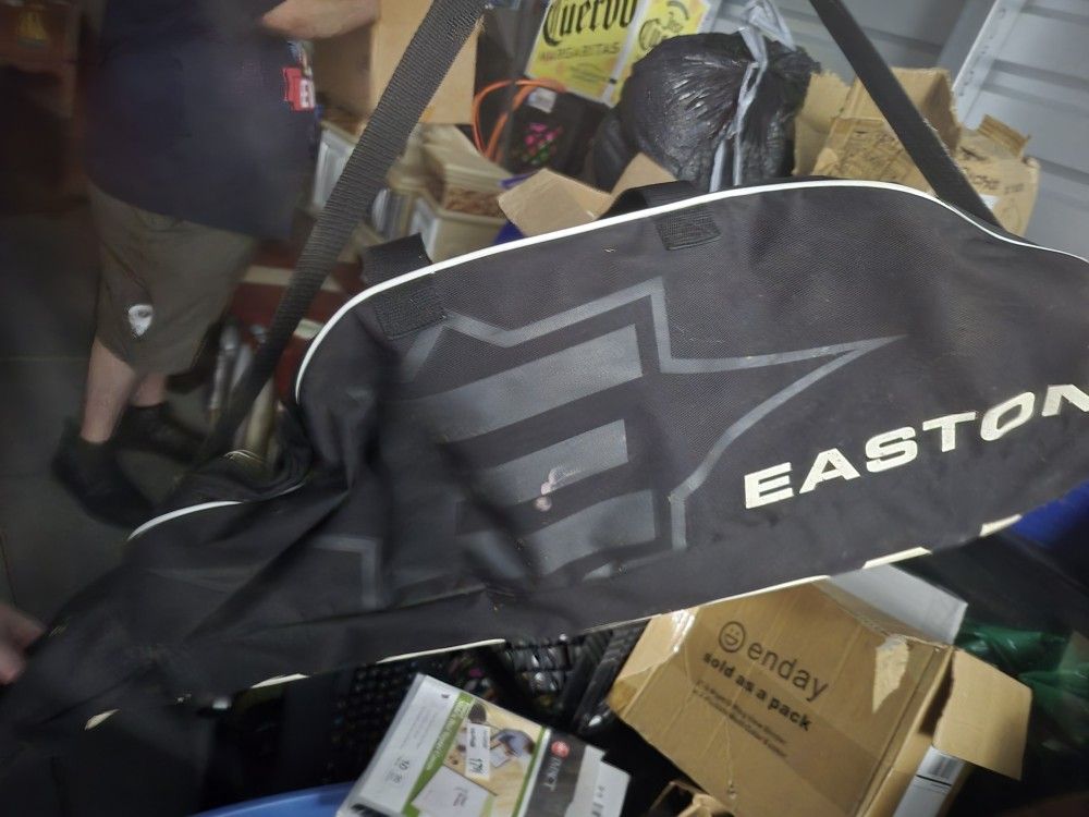 Softball Bag With 2 Balls And 3 Bats