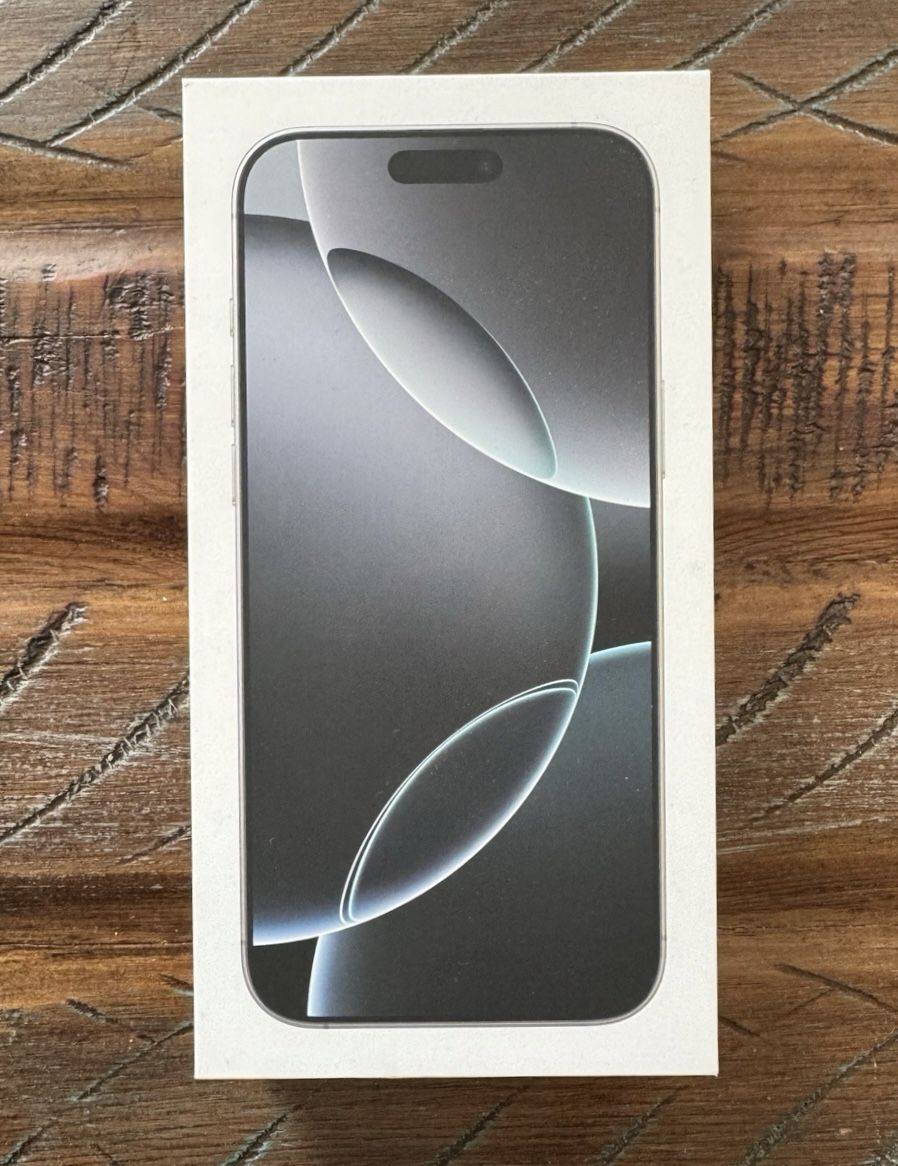 Apple iPhone 16 Pro Max - 1TB - White Titanium