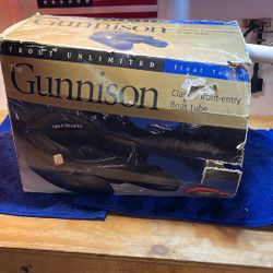 New In Box Never Used Gunnison Classic Unlmited Fishing Float 
