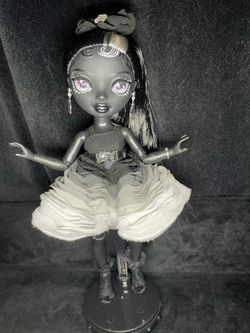 Rainbow High Shadow Series- Shanelle Onyx