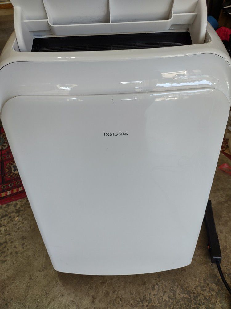 Insignia 10000 BTU Portable Air Conditioner 