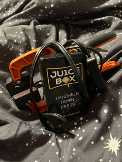 Ju1ce Box Dab Press