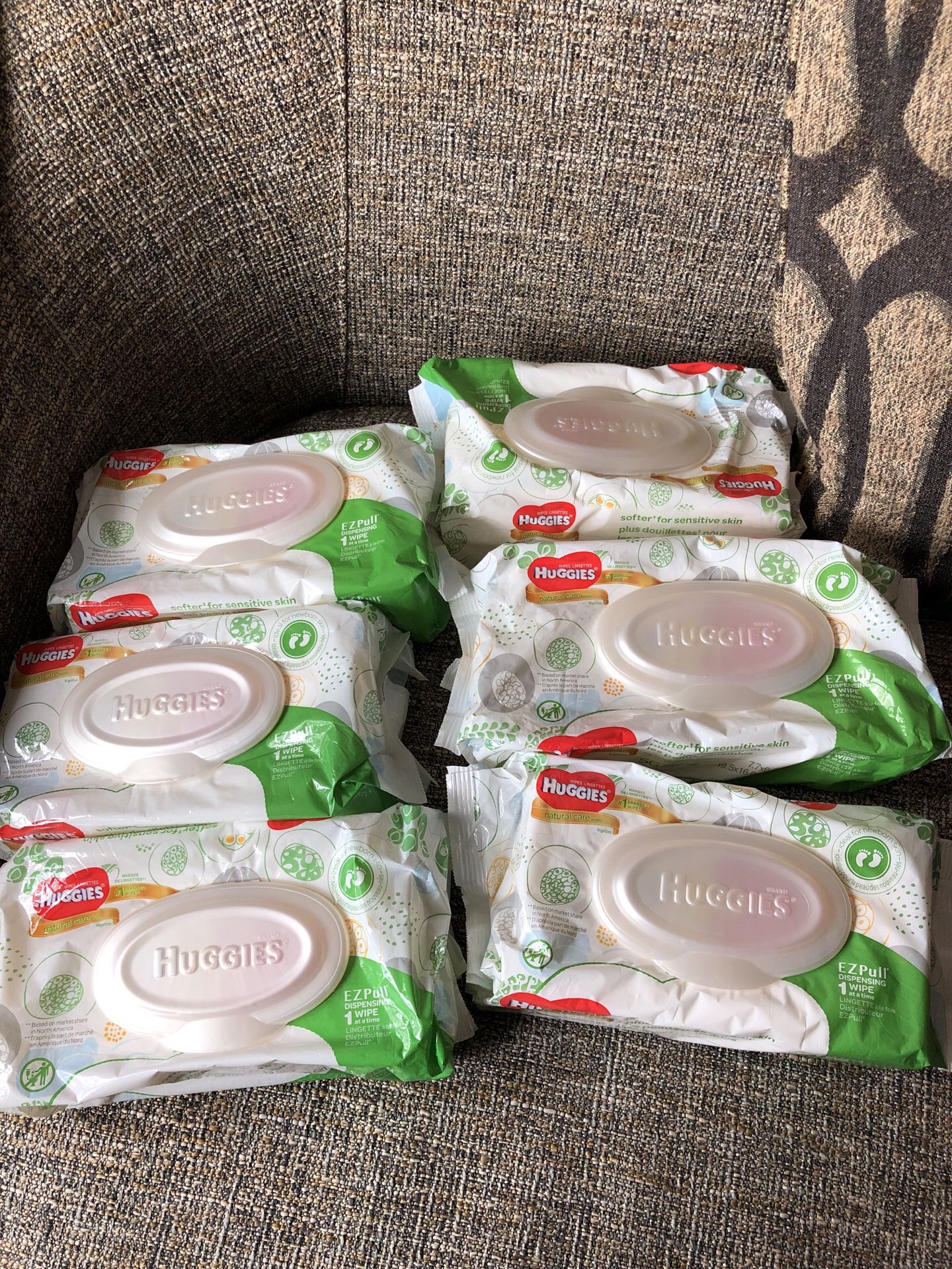 6 Packs of Huggies Baby Wipes . Please see all the pictures and read the description