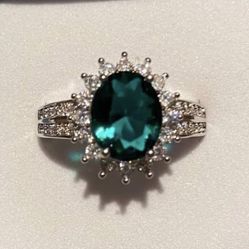 Emerald Silver Ring 925 Size 6 & 7